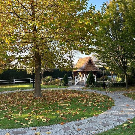 Hotel Nad Raba - Bochnia Bagian luar foto