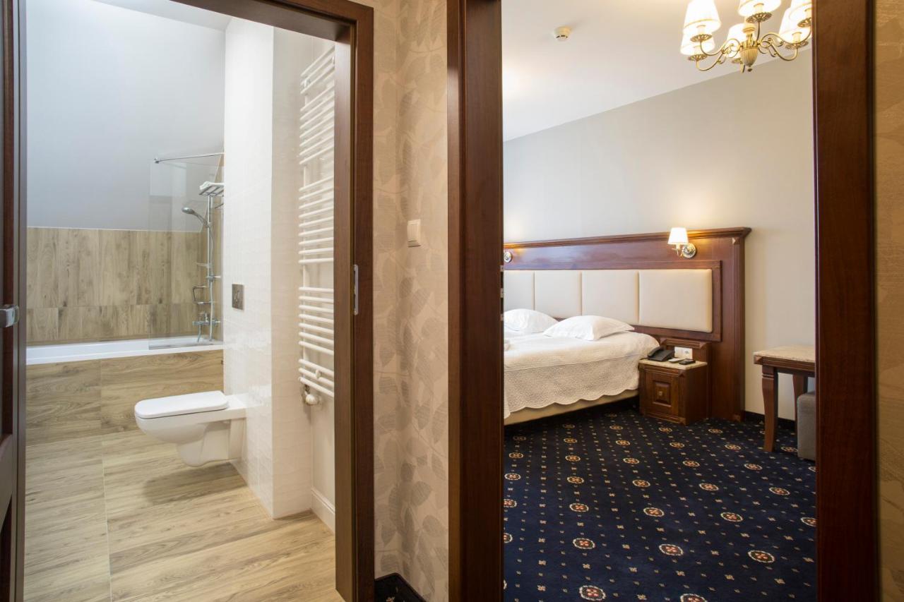 Hotel Nad Raba - Bochnia Bagian luar foto