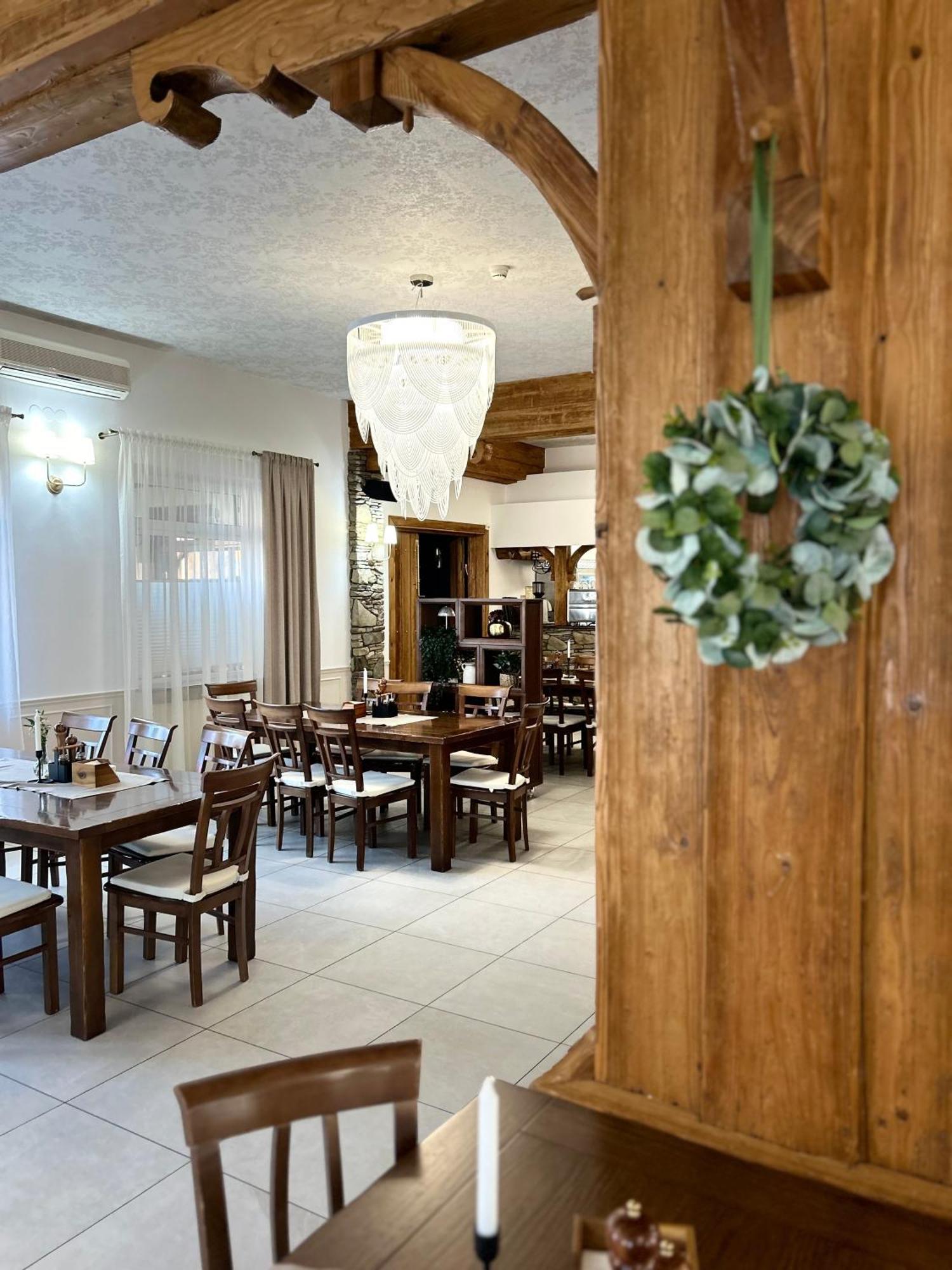Hotel Nad Raba - Bochnia Bagian luar foto