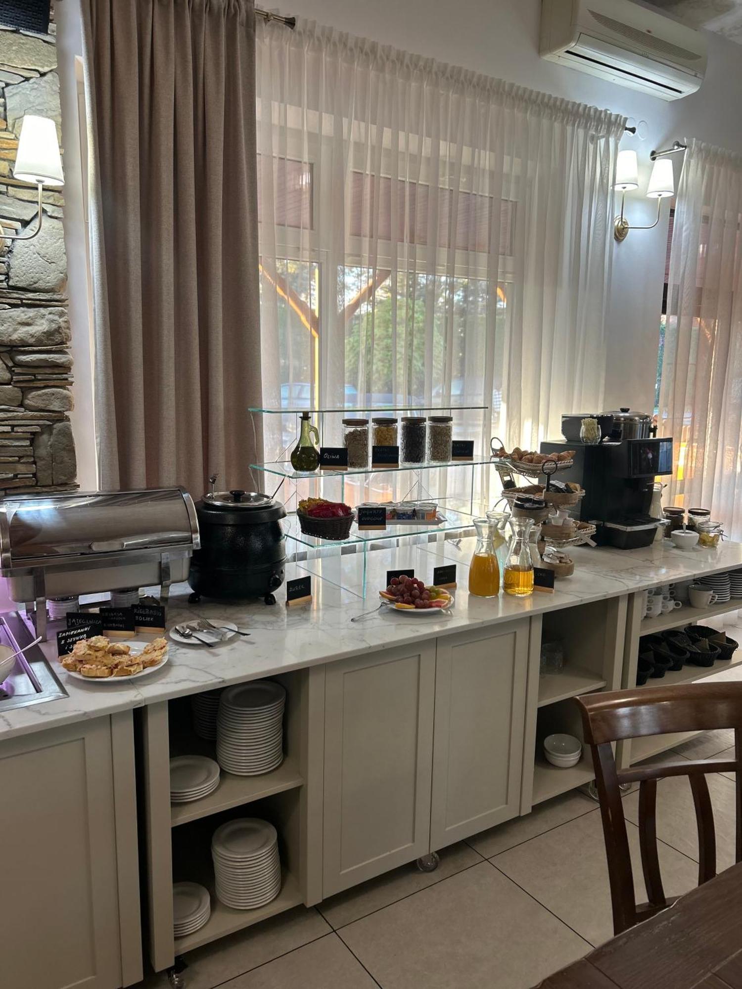 Hotel Nad Raba - Bochnia Bagian luar foto