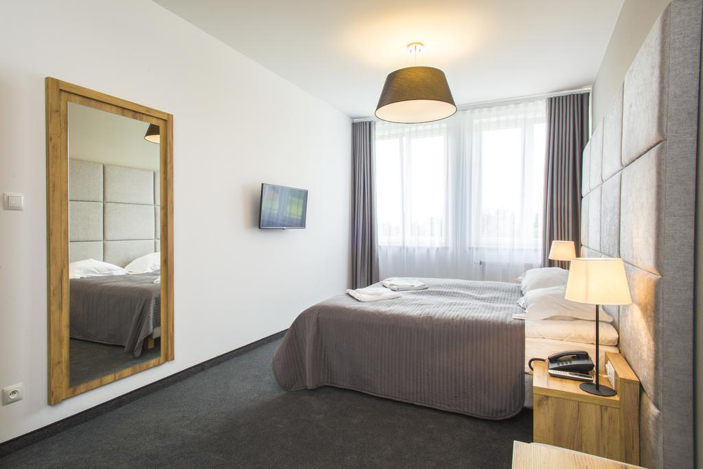 Hotel Nad Raba - Bochnia Bagian luar foto