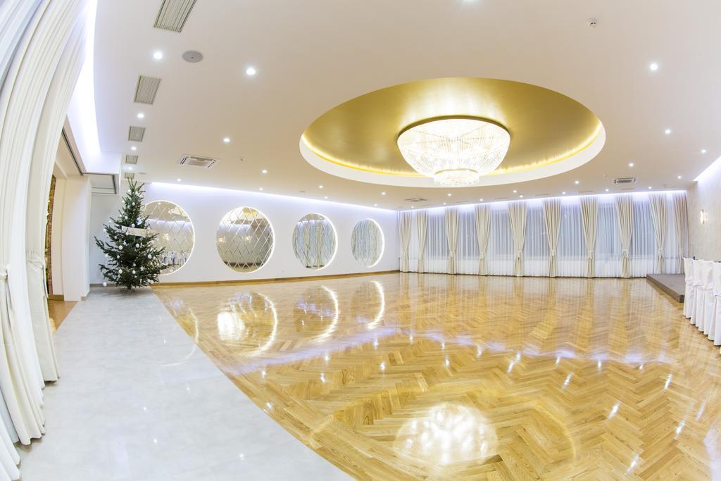 Hotel Nad Raba - Bochnia Bagian luar foto